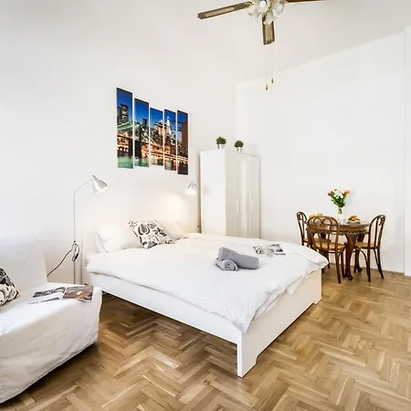 Corbie Downtown Apartment Budapest Extérieur photo