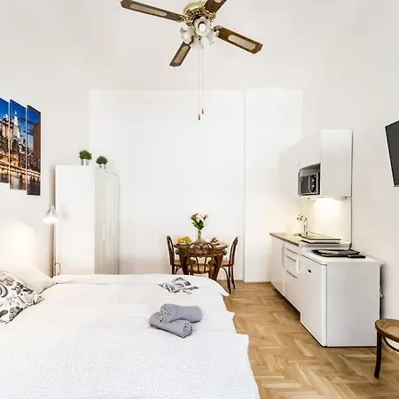 Corbie Downtown Apartment Budapest Extérieur photo