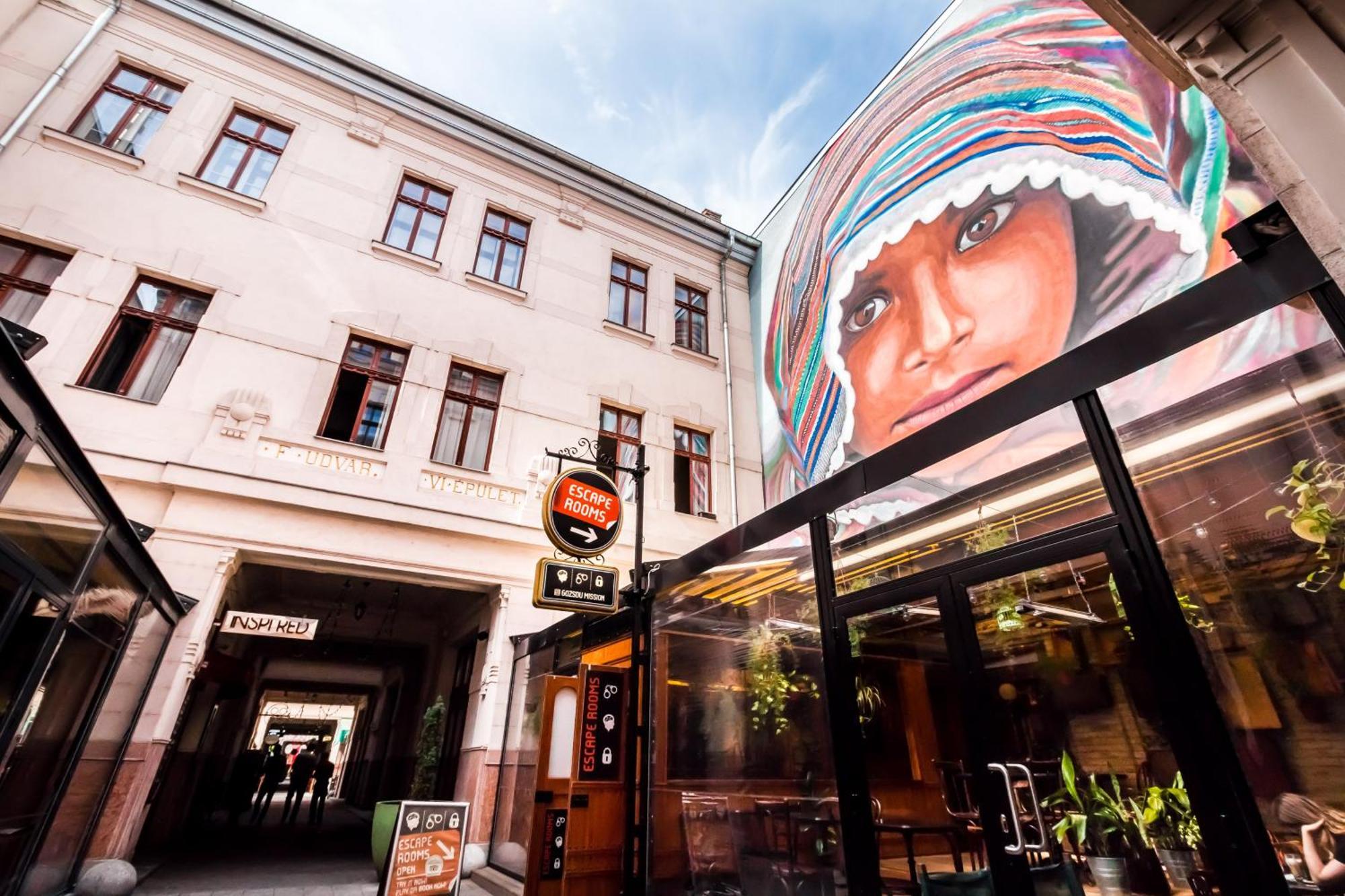 Corbie Downtown * Budapest
